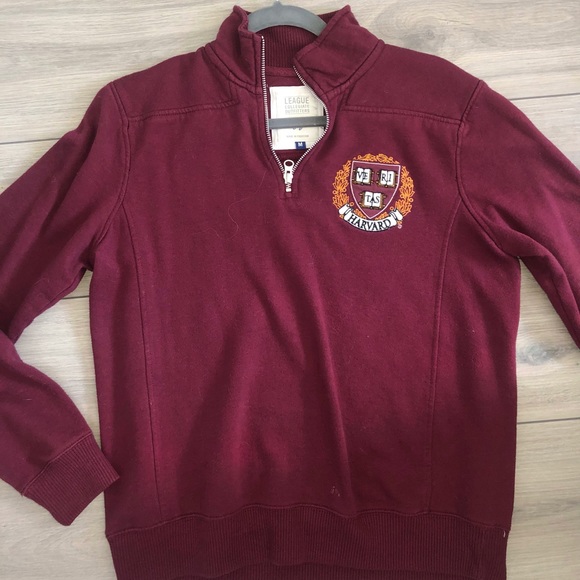 Brandy Melville Tops - harvard sweater